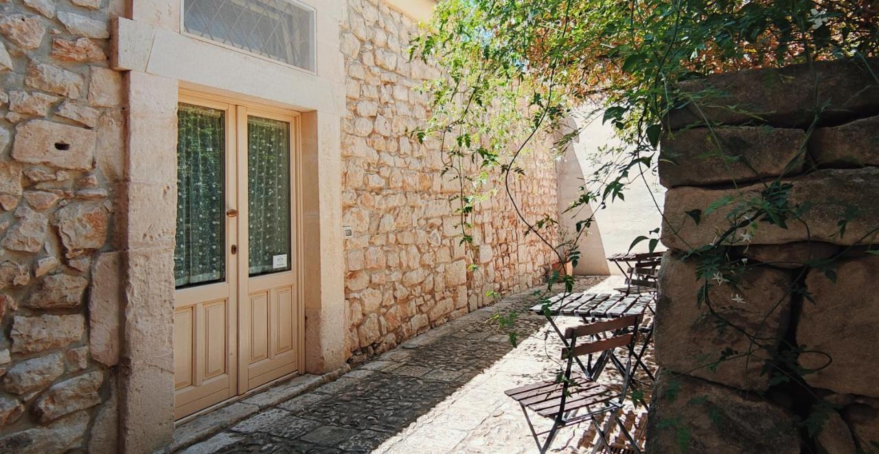 Palazzo Gambuzza Aparthotel Ispica Kültér fotó