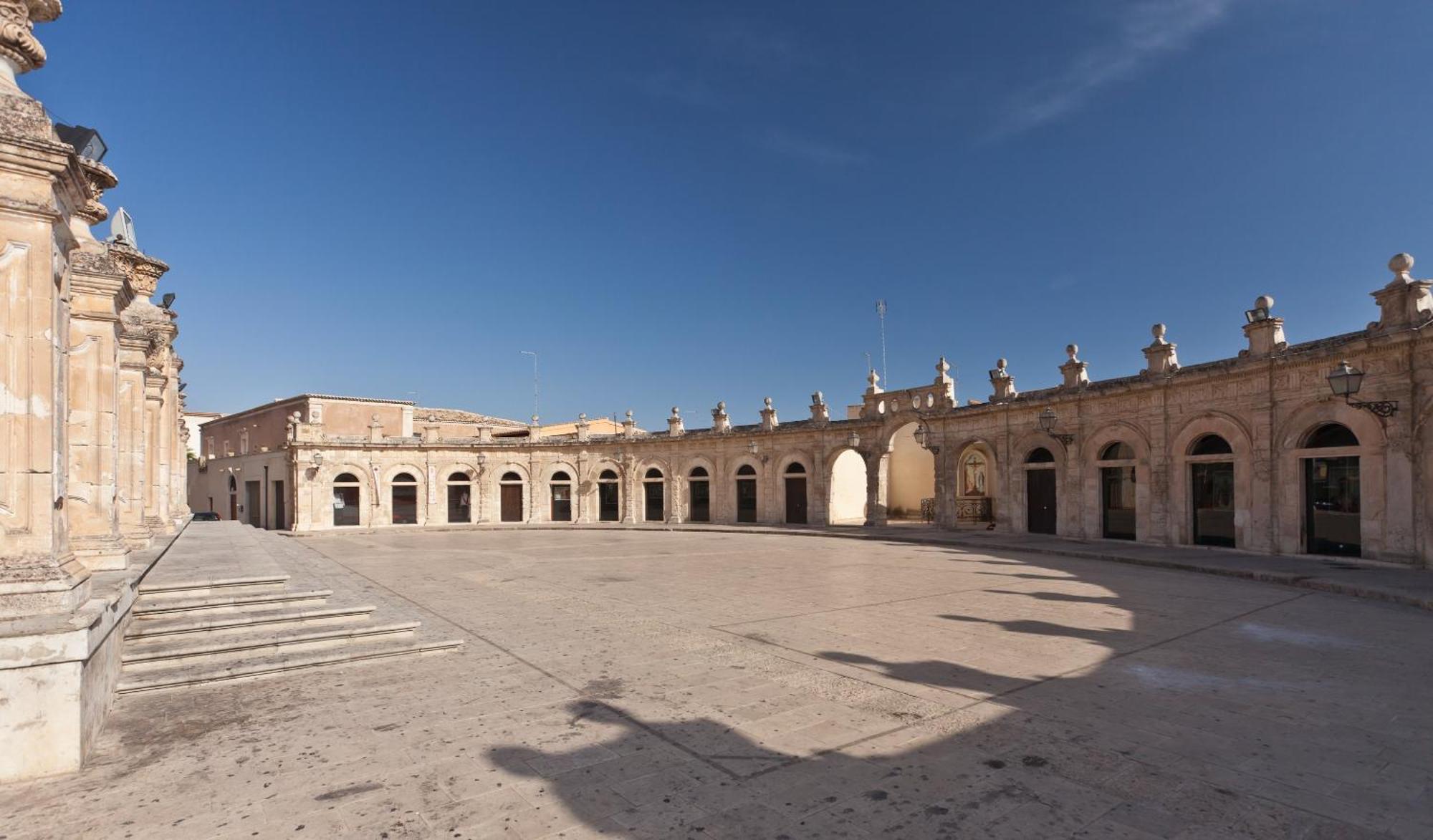 Palazzo Gambuzza Aparthotel Ispica Kültér fotó
