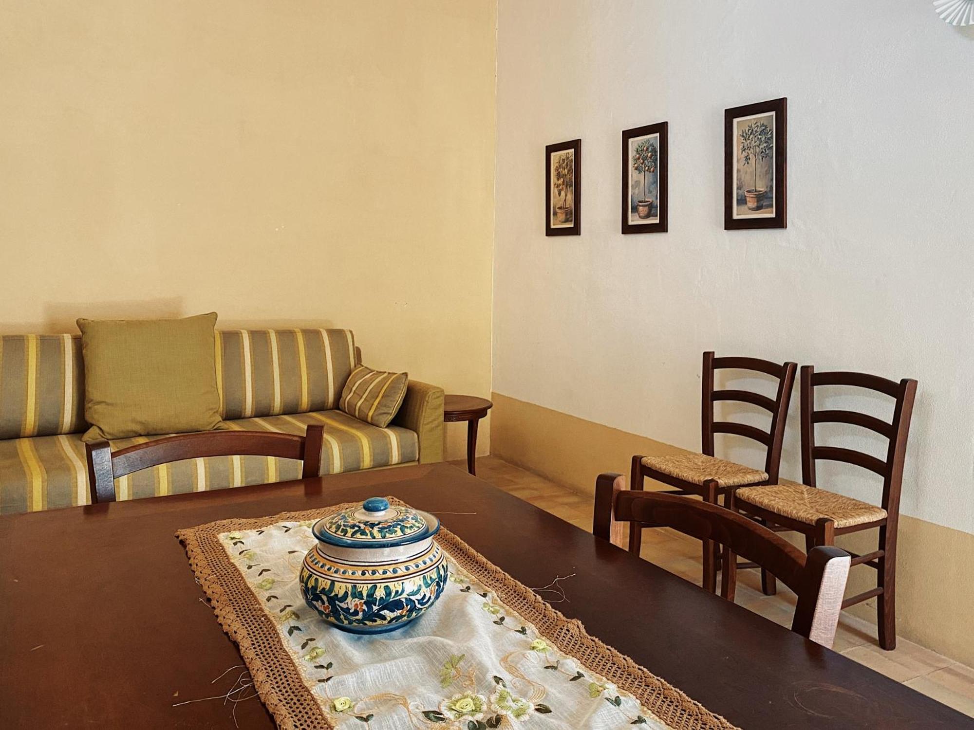 Palazzo Gambuzza Aparthotel Ispica Szoba fotó